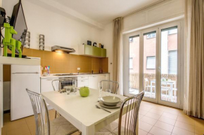 Отель AwesHome - Cinque Terre Colors Studio  Специя